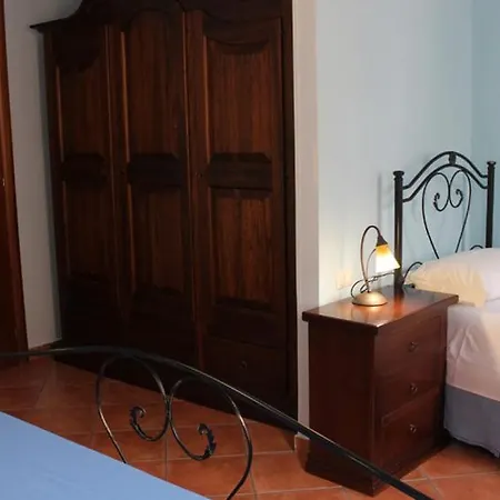 Couette-café Mela 3*