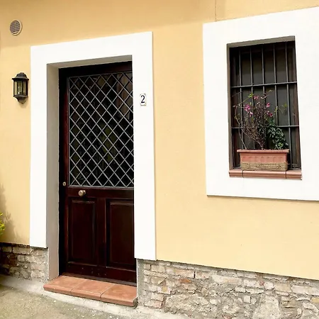 Mela Bed & Breakfast *