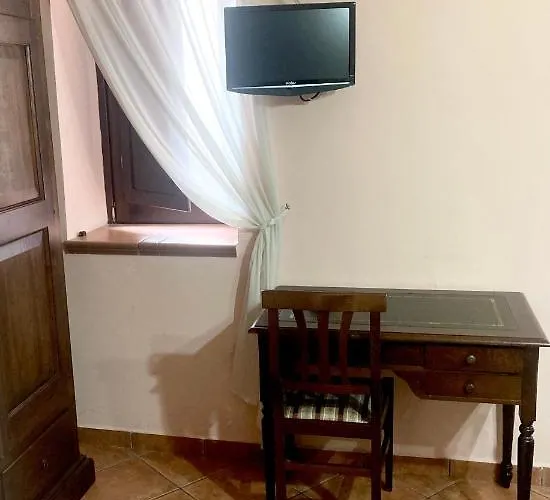 Mela Roggiano Gravina