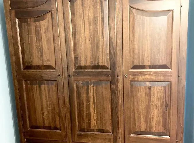 Mela Roggiano Gravina